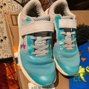 Girls under armor shoes